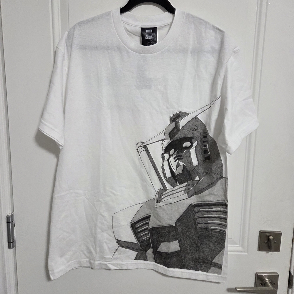 NWT - HUF x Gundam Breakthrough Men's T Shirt - Size L